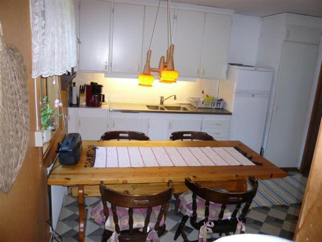 Aemtoen Villa Knared Ngoại thất bức ảnh